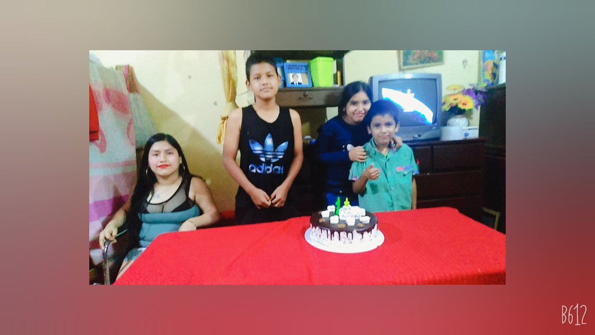Nicol_2002_2005's tweet photo. Los amo familia 😍❤️🥰❤️ https://t.co/fn0suKwEww