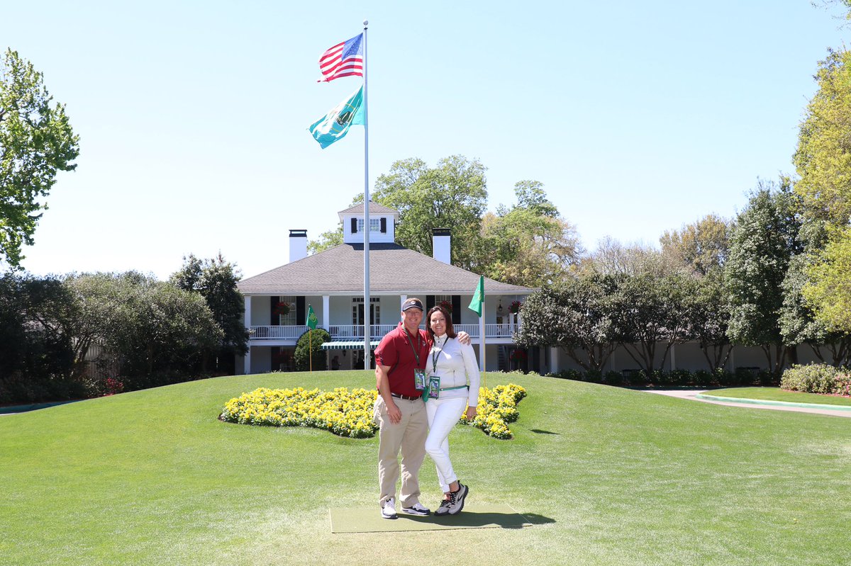 Drew Meyer (@drewmeyerusc) on Twitter photo Awesome day at <a href="/TheMasters/">The Masters</a> . We saw a lot of great golf but I think my favorite part was watching Verne Lundquist crash his golf cart. His care factor was zero. Awesome day at <a href="/TheMasters/">The Masters</a> . We saw a lot of great golf but I think my favorite part was watching Verne Lundquist crash his golf cart. His care factor was zero.
