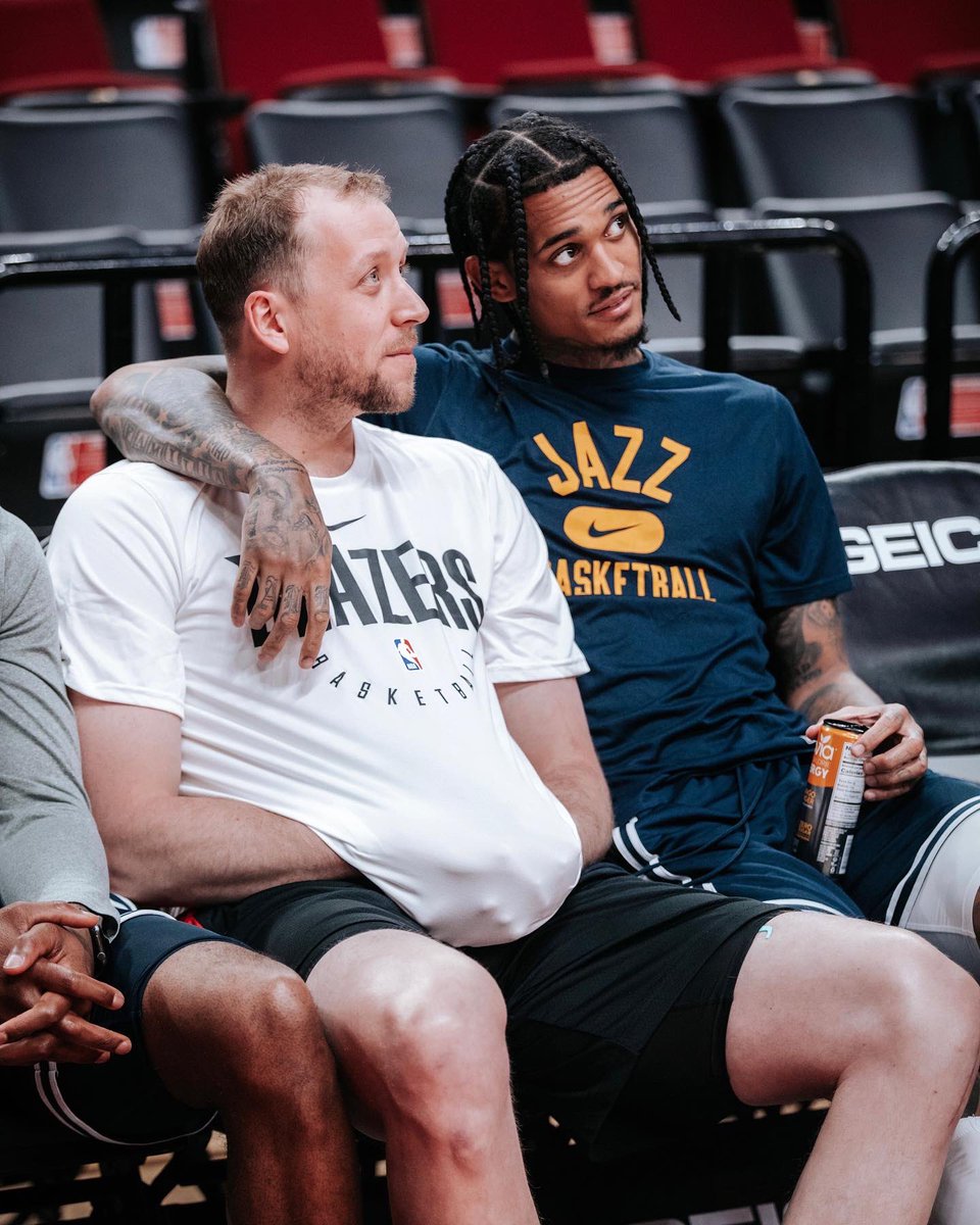 utahjazz's tweet photo. Catching up ❤️☕️ https://t.co/Z54n6d2omt