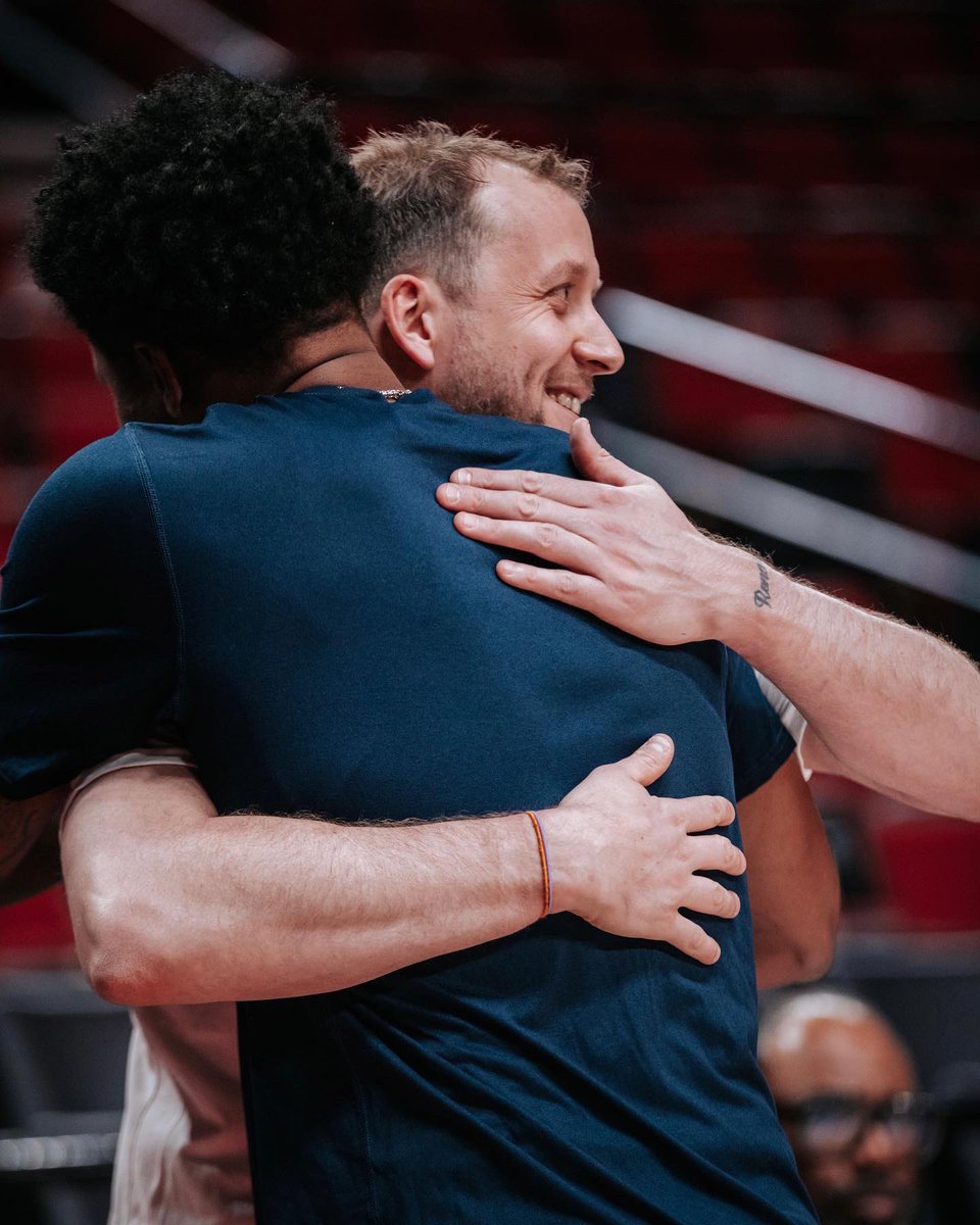 utahjazz's tweet photo. Catching up ❤️☕️ https://t.co/Z54n6d2omt