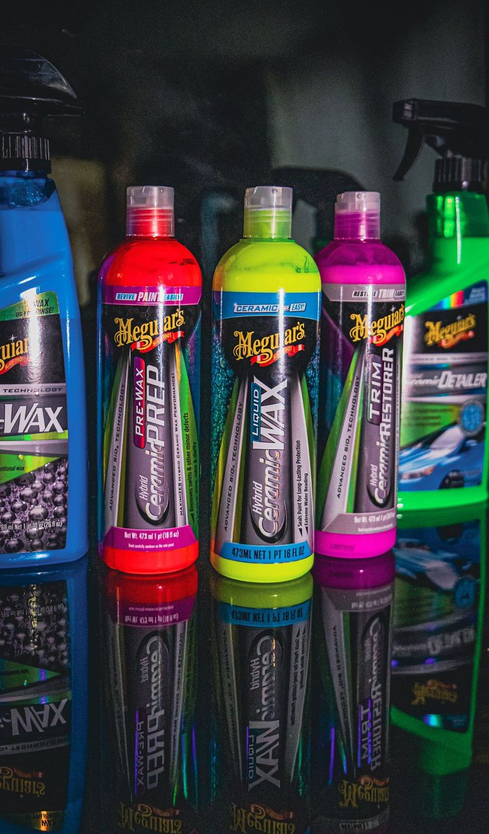 Meguiars's tweet photo. Bead it up! Protect it! Make it easy! 👊 
#ceramicmadeeasy

#meguiars #carwax #hybridceramic #liquidwax #siO2 https://t.co/OdFUAQDW8e
