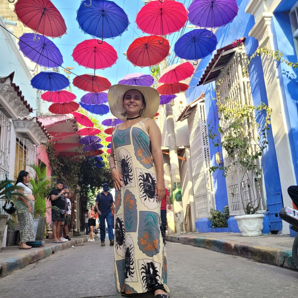 estefani2403's tweet photo. Calles de Getsemaní. https://t.co/U9SRiukW5w