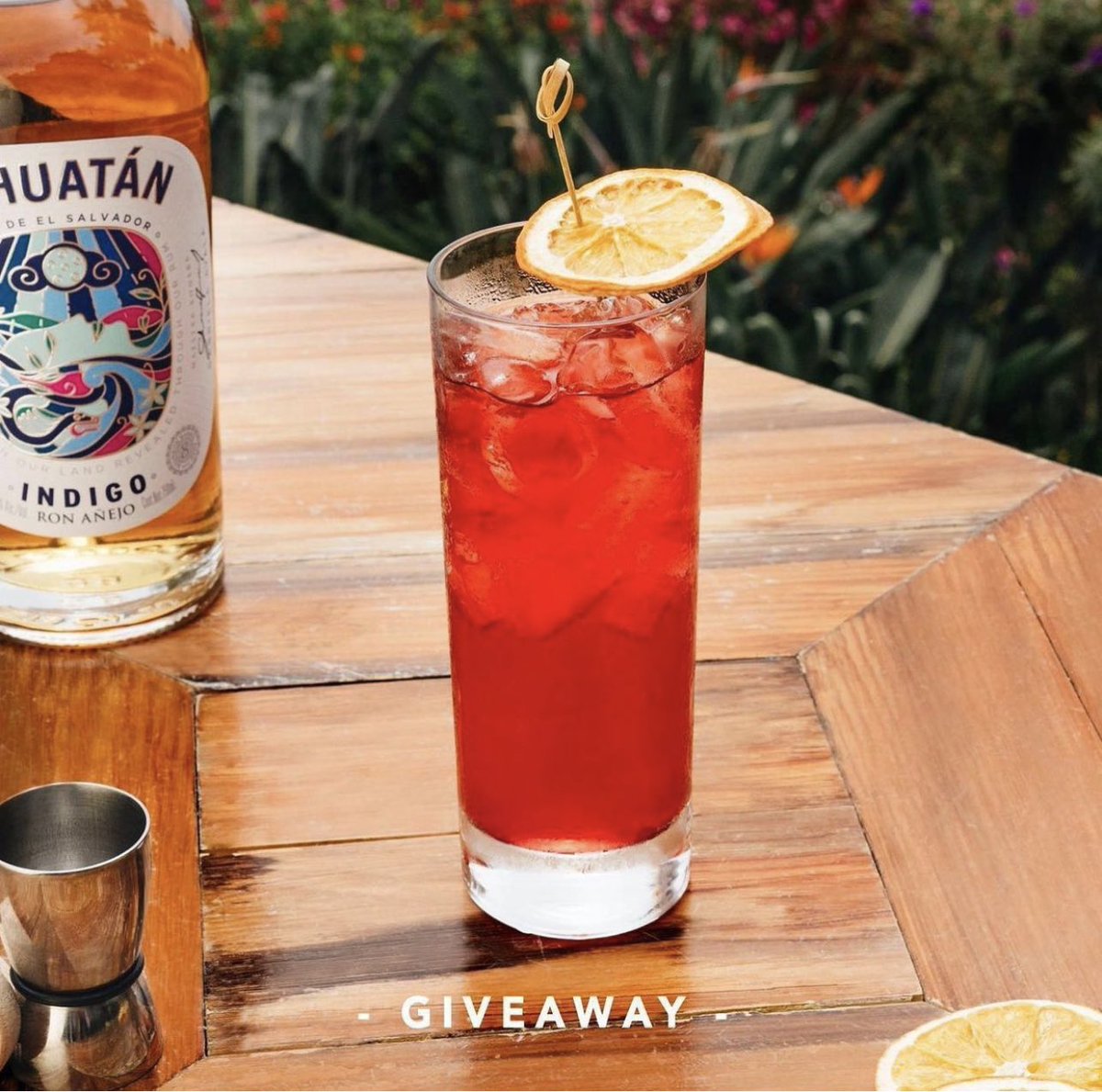 ¡Queremos brindar con ustedes!☀️
Gánate un Pack de Verano con Cihuatán Indigo y Cinabrio para tus drinks de Semana Santa🥃
Cuéntanos, ¿Cuál es tu drink favorito con Cihuatán? 

#ComparteTuCihuatán