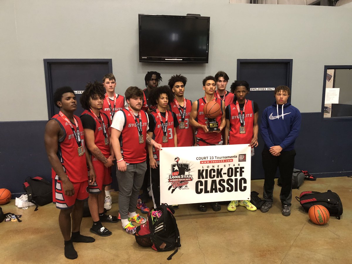 BYGEliteAAU's tweet photo. Congratulations to BYG Elite Varsity for taking 2nd Place in this weekend’s Court 23 Spring Kickoff Classic in Lake Dallas! Coach Deuce Hardison lead his team well and the team keeps getting better. BELIEVE! https://t.co/3ce9H3k9Pl