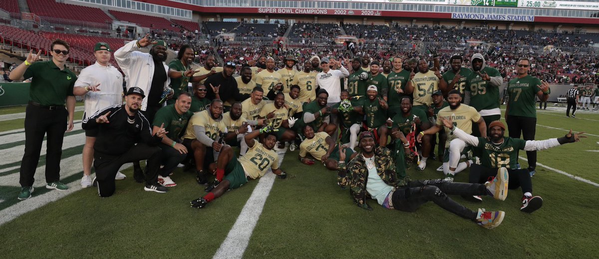 Michael Kelly tweet media