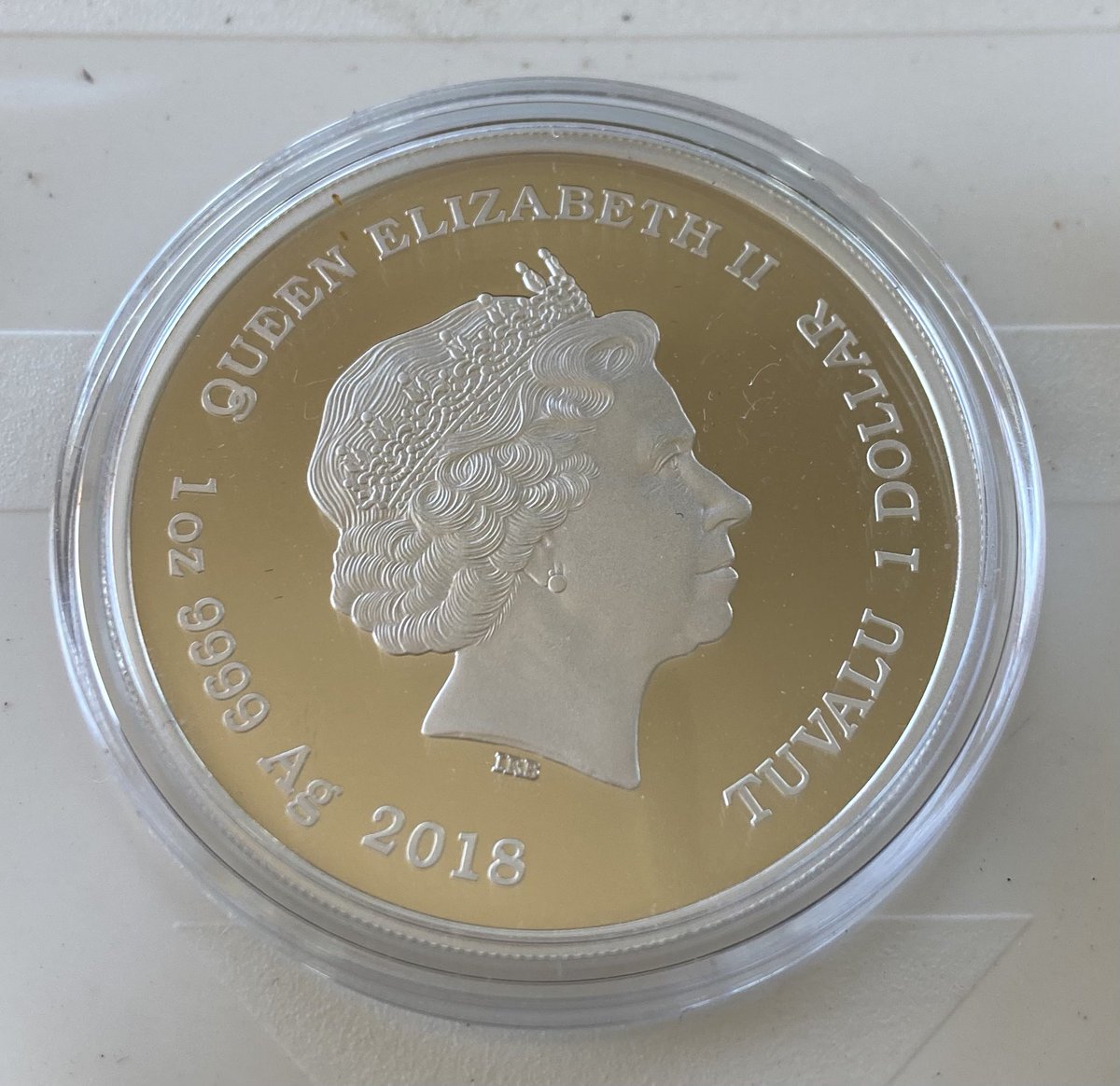 PacArtCollect's tweet photo. For Auction. 

🐉 First ever #NFT #silver mint coin tokenized on the #Bitcoin blockchain 🐉

Do we have 1 #BSV

Who wants to open the bidding? 
 
#Dragon #Blessing #Coin #Collectible   

#NFTphysical #NFTcollectibles #NFTcommunity https://t.co/ZWs7eQLOJs
