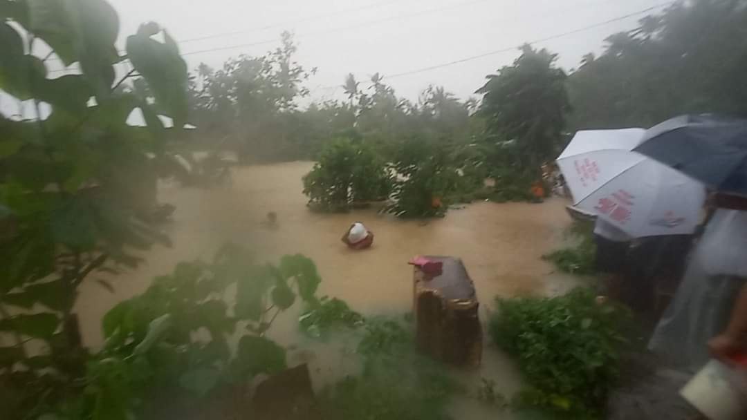 StoryofAnthony's tweet photo. PLEASE pray for #LEYTE, #Samar #Cebu & #Bohol. Amen
WATCH: https://t.co/brdFXDfxtP
#leyteneedshelp #cebuneedshelp #boholneedshelp #prayforbohol #prayforcebu https://t.co/KeoxWrXPl6
