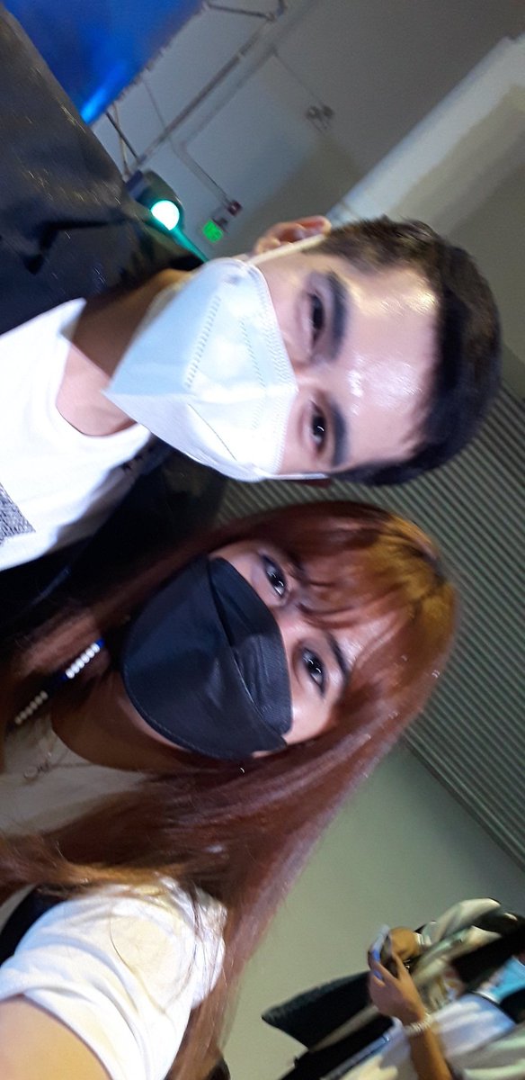 ayikzhang's tweet photo. Comeback is real! After Along with the Gods blockscreening (yata) may selfie ulit with @officialpaocam! Congrats po! 🎉🎉
4.9.22
#EXOIkasampungAnibersaryo
#letsEXpOrethegame
#EXO #엑소
#1ΞX0 https://t.co/CUbDimWz7e