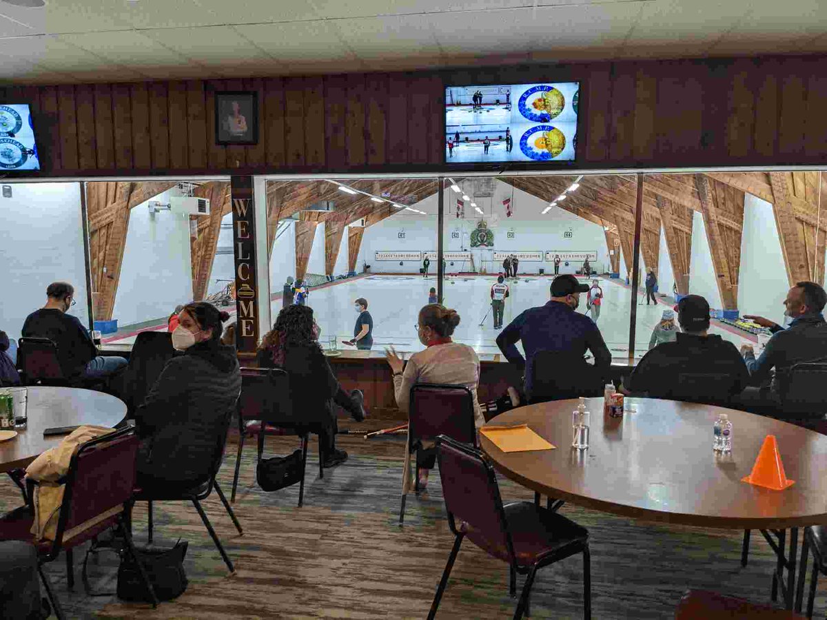 Great day today at the club today. 
Ottawa Youth Curling League 
wind-up party. 
Great year see you in the fall for the 
2022-23 curling season.