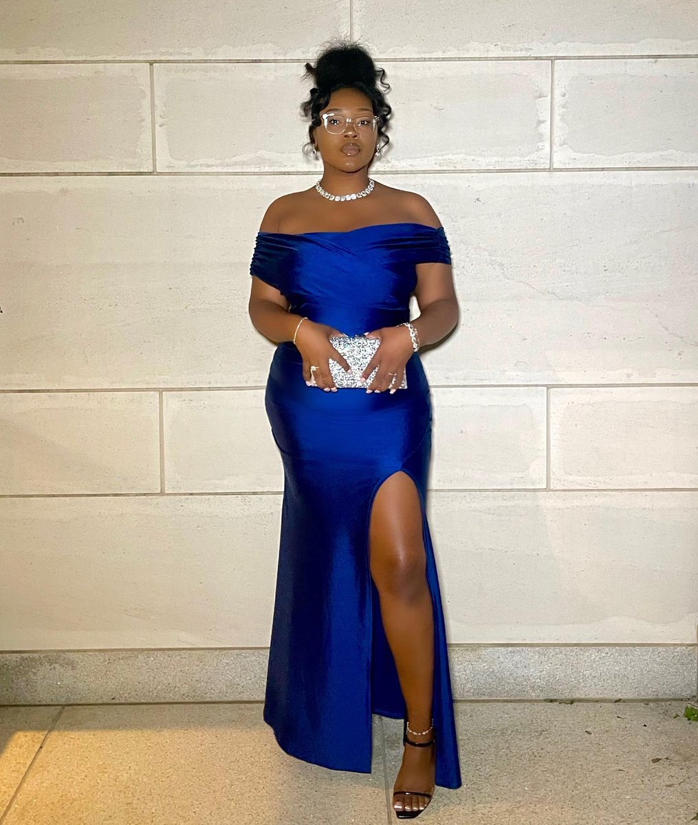 themahoganym's tweet photo. the moment ✨ #xulaprom #springfest22 https://t.co/tbRct5UNtq