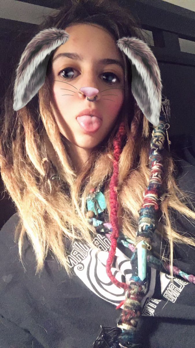 AshleySheatz's tweet photo. Guys…Look at God’s GRACE.

On the left, I was heavily into drugs and deceived in the cult of New Age. In that wrapped dreadlock I literally had a mini spoon attached on it for snorting drugs. i was such a mess.

Now in Christ…A wife. A mother. Redeemed &amp; free! JESUS! 👏🏼👏🏼 https://t.co/7YA2eKH6iX