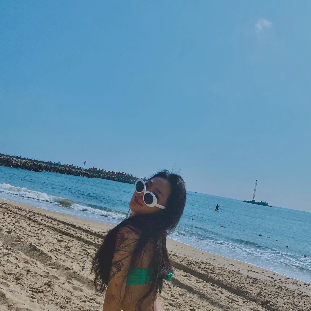 HONEY4NDBUTTER's tweet photo. 큰일이다벌써덥다긴장해라여름은허니제이의계절이다오늘부터여름이다헛다죽엇다큰일낫다난리났다벌써여름이다더워죽겠다여름은허니제이가접수한다여름이다이제여름이라고정여름 https://t.co/PfvfHi19e5