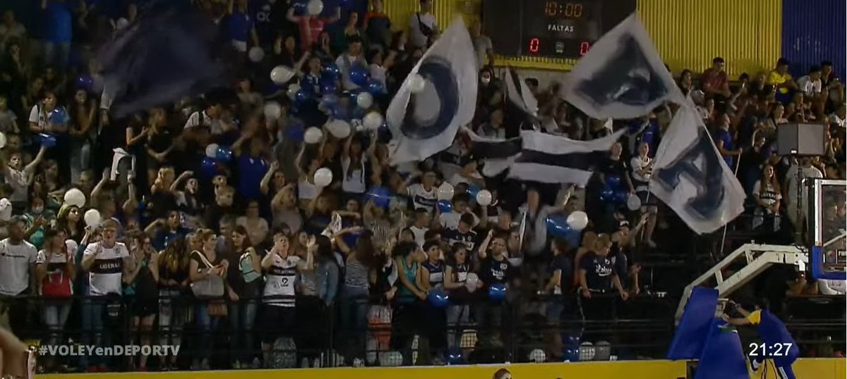 CSolodujin's tweet photo. #VOLEYenDEPORTV #Finales  @VoleyACLAV @Voley_FeVA https://t.co/Vi8q6AGpVg