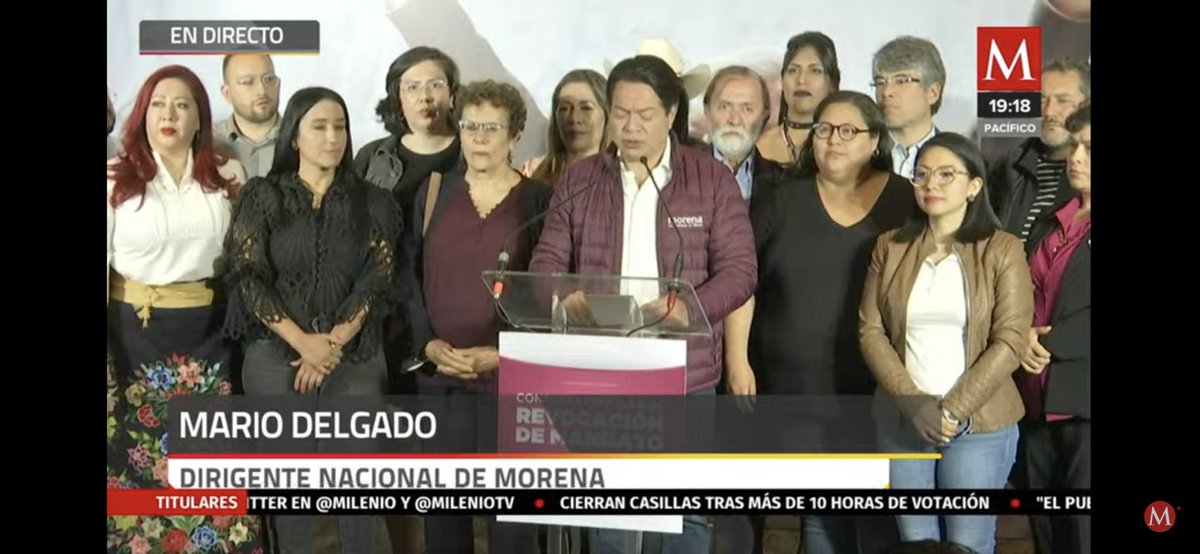 @JesusMartinMx INSTITUCIONALMENTE

             ¡DERROTADOS! 

Conozcan sus rostros
@Mario_Delgado
@EpigmenioIbarra
@CitlaHM

#YoDefiendoAlINE 
#YoNoVoyAVotar
#ConsultaPitera