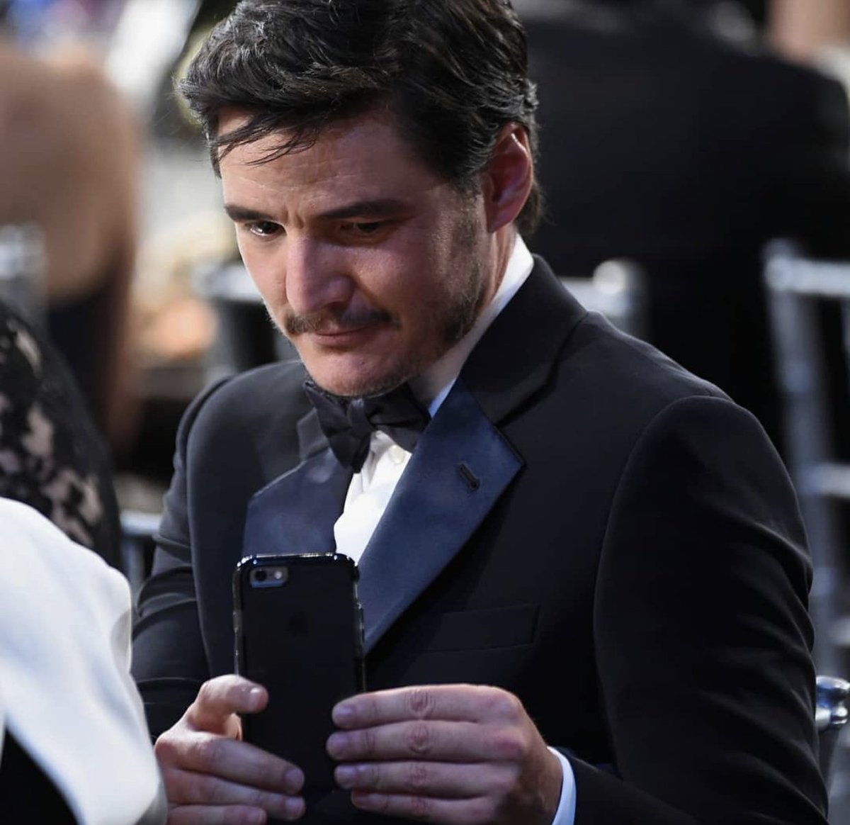 wizardjarin's tweet photo. Something about this genre of Pedro Pascal pictures https://t.co/IvlGF3Igkp