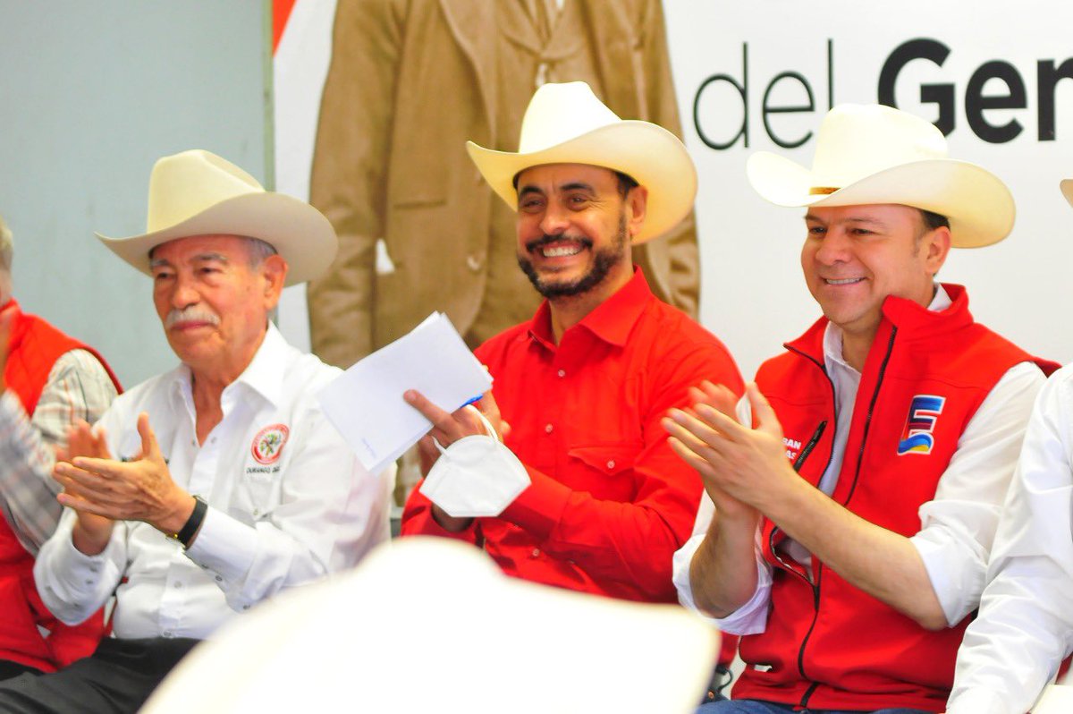 hernandezderas's tweet photo. Honramos al General Emiliano Zapata en su 103 aniversario luctuoso. De la mano de  @EVillegasV, candidato a la gubernatura en Durango, vamos a construir el campo que merecemos las y los duranguenses ¡La lucha sigue! 
#ZapataVive https://t.co/NGL5K4QQOu