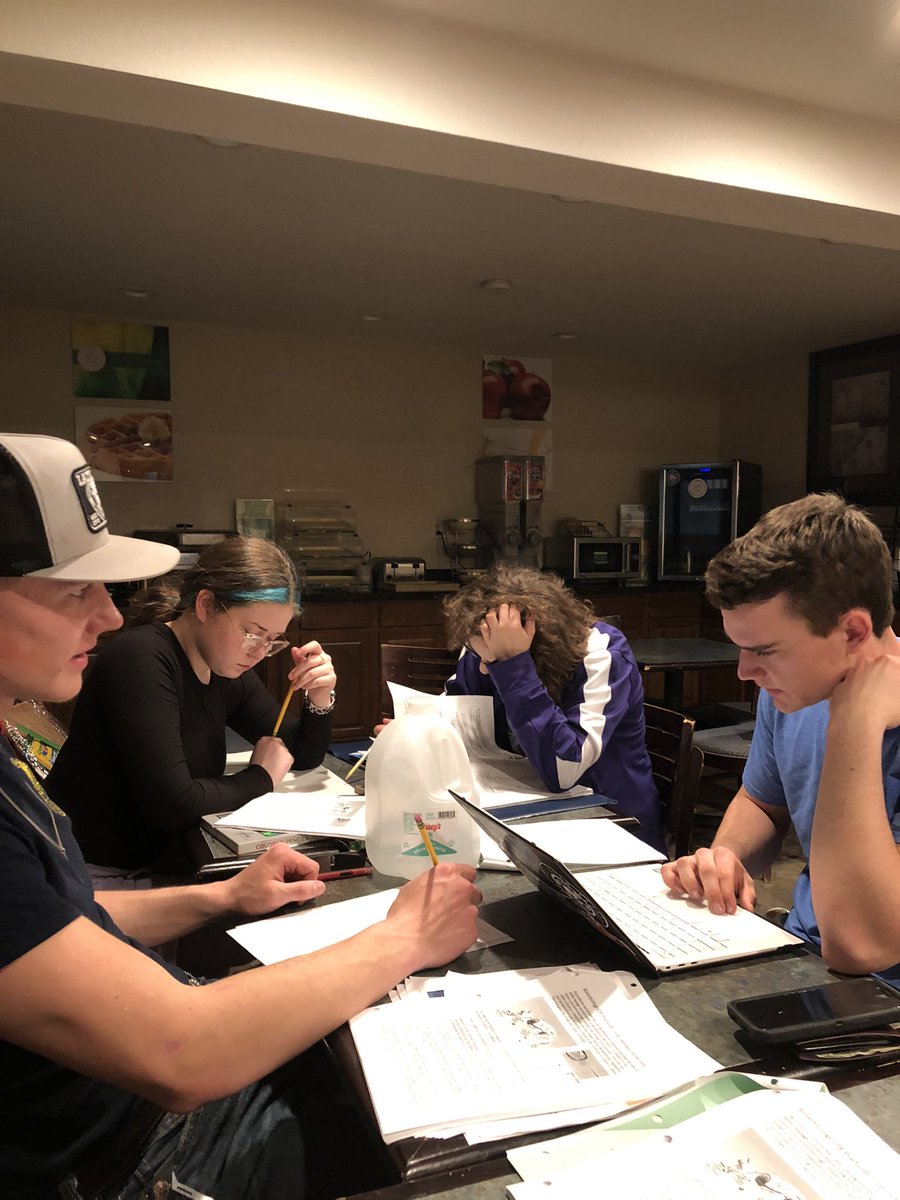 <a href="/MuscatineFFA/">Muscatine FFA</a> hard at practice for #IAFFA State Biotechnology Contest tomorrow on campus of <a href="/IowaStateU/">Iowa State University</a> in Ames.