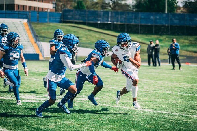 BlakeJahee's tweet photo. 1st spring game in the books✅ https://t.co/eM6PPRsFIF