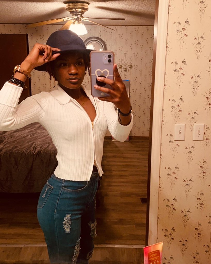 bri_loriel's tweet photo. he banking on me, im da bank💫😘 https://t.co/E9jwvJFfaD