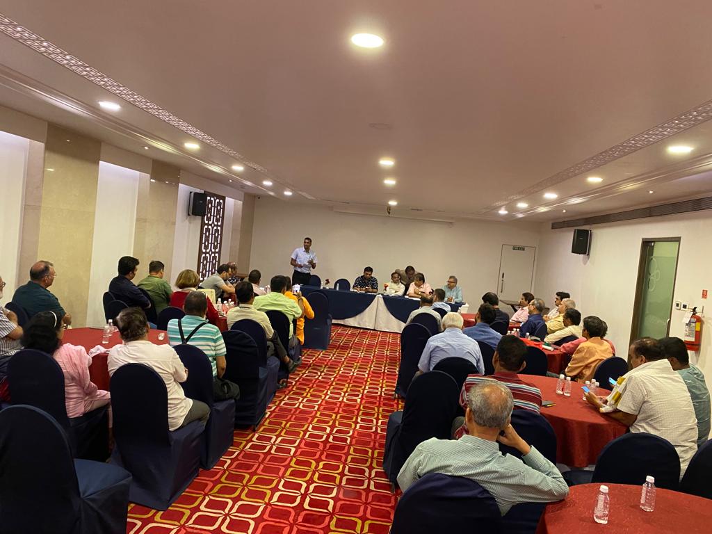 VishwaSaraswath's tweet photo. A Confluence of Saraswaths Worldwide

Preliminary meeting in Mumbai with various stakeholders.

#VSF #VishwaSaraswath #Mumbai https://t.co/jBGF1KZboB