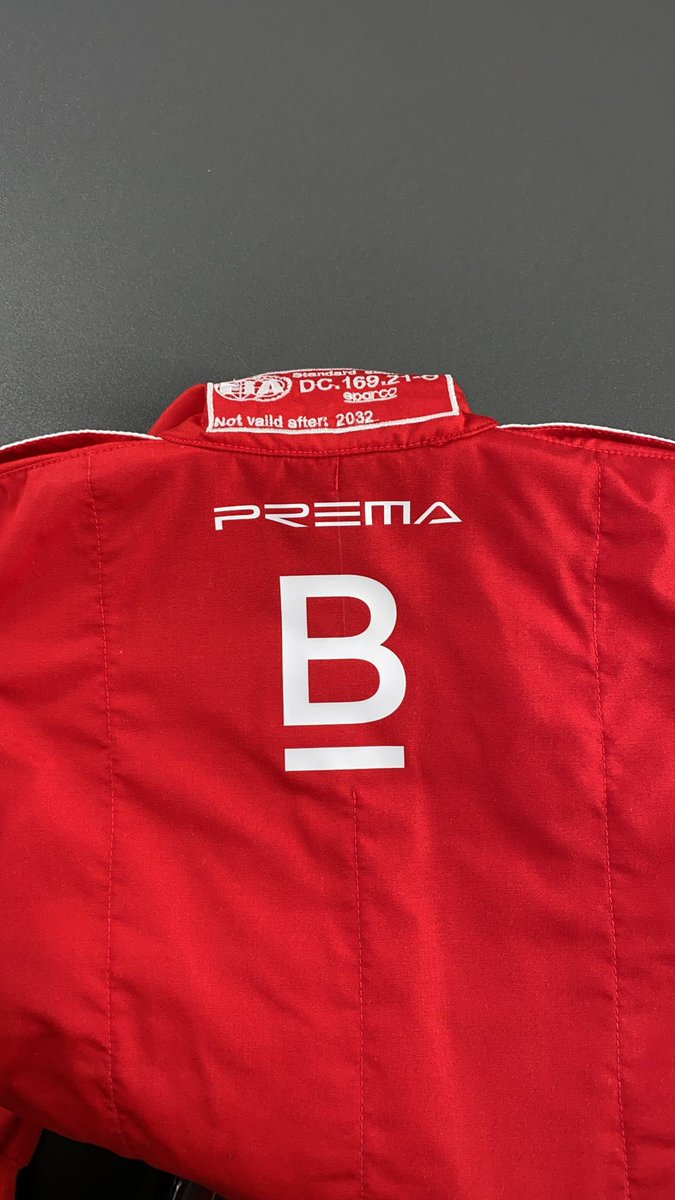 BulletSportsMgt's tweet photo. 🅱️UONGIORNO! 

It’s @Fhabsburg62’s first day in the new job at @PREMA_Team. #ForzaFerdy! 🔥

#PremaTeam #PremaPowerteam #Motorsport #FerdinandHabsburg https://t.co/AHksf2MUWi