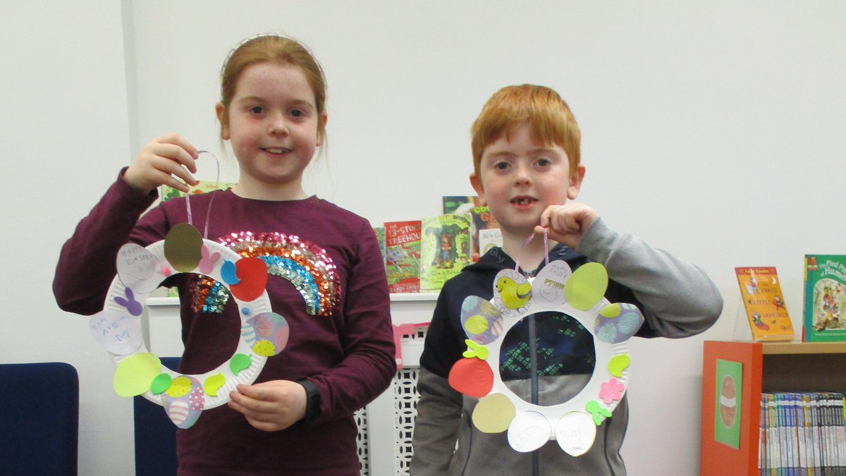 #StAnnesLibrary have had a fun filled Saturday morning making #Easter wreaths. 
The children also enjoyed our Easter trail.
 Our trail will be running for the next few days so please come and see us. lancashire.gov.uk/libraries-and-…
#StAnnes #Fylde #HalfTermFun
