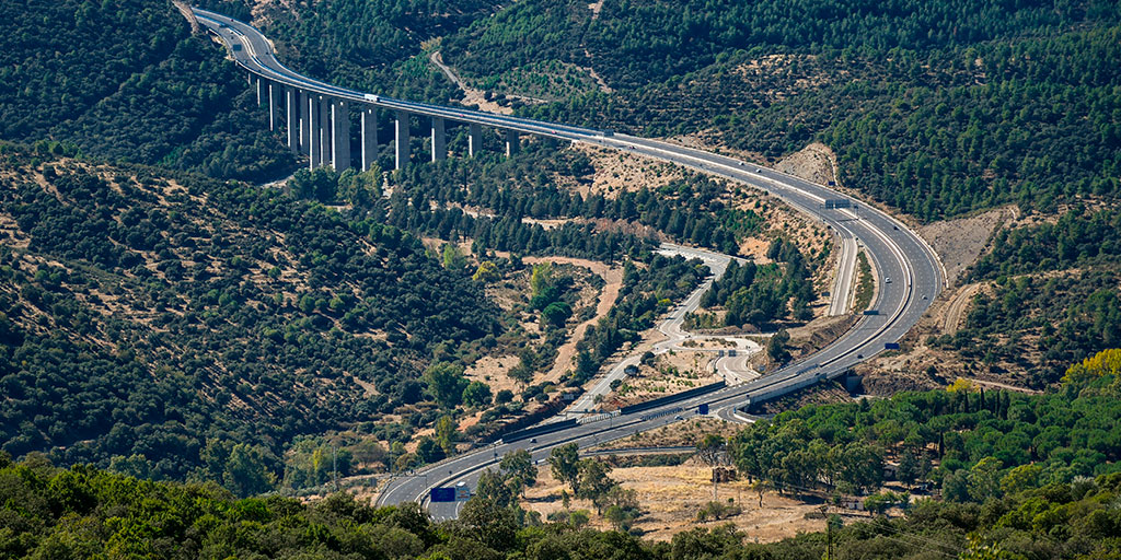 A road trip through #Andalucia is a 🔝 experience, but you might don't know where to start from! What about a colourful city like #Sevilla on your way to small towns like #Úbeda in #Jaén? Check the link 😉

👉 bit.ly/3LuYzF5

#YouDeserveSpain #TravelSafe <a href="/ViveAndalucia/">Vive Andalucía</a>