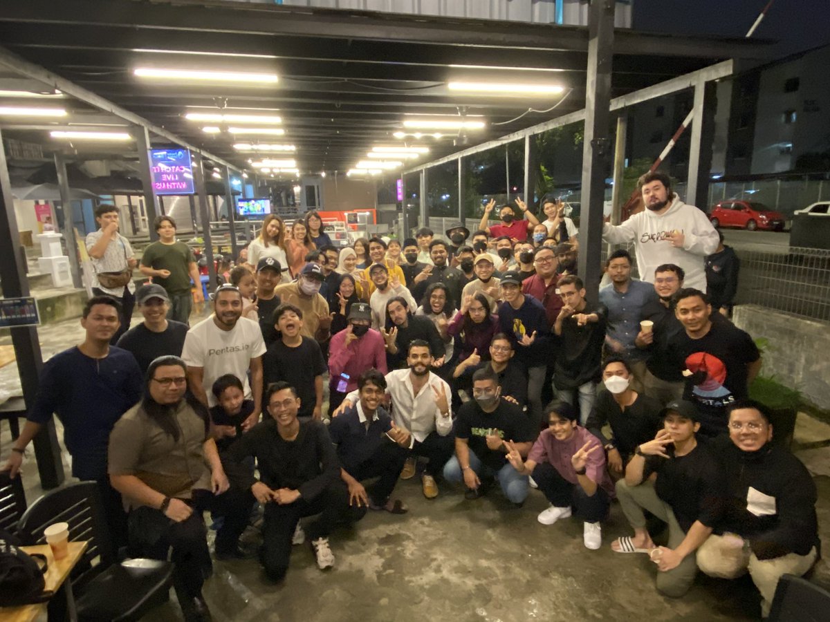 Gamer Punks tweet media