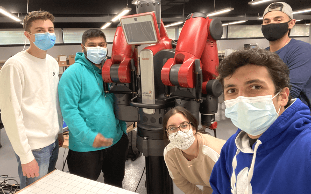 ixoncloud's tweet photo. IXON contributes to award-winning senior project of Binghamton University New York students
#HassleFreeIoT #cobots #universalrobot #cloudcomputing #IXONCloud https://t.co/lJU6Mbla0c https://t.co/NC2zL3U3rY