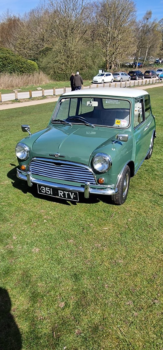 MatthewEwers's tweet photo. Few from #clique53SpringClassics yesterday for #MiniMonday https://t.co/P1T9CpumMt