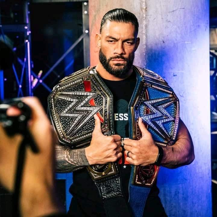 StartingOver296's tweet photo. Unified champion @WWERomanReigns. We love you. https://t.co/cErkZrGLz9