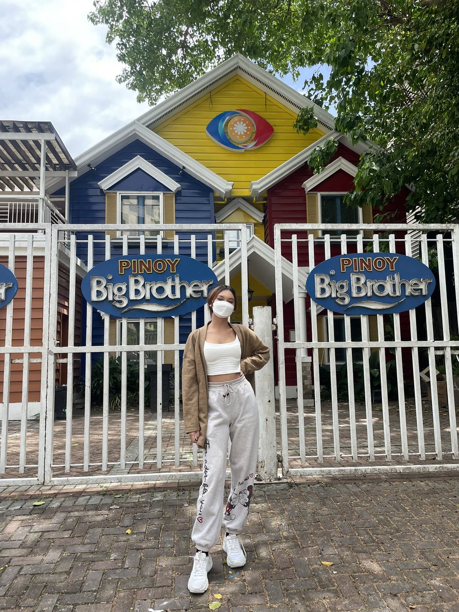 islandgirl_kai's tweet photo. And now I'm out, Hello Outside World!❤️ https://t.co/ParhpBB8oK