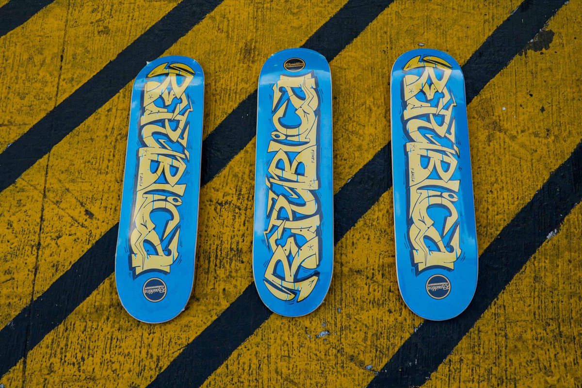 BOMBA
Disponible en #Panama y #CostaRica en 7.75, 8.0, 8.25, 8.38 y 8.5 
🚛 Envíos a todo #CR y #PTY 
#Skateboarding #SomosdelasCALLES