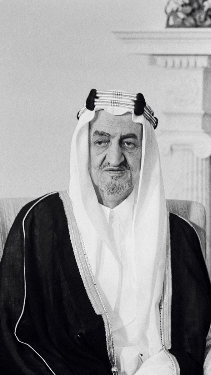 1dpdq's tweet photo. النوم سباي المراجل والارزاق
ياقل نـوم مدورين المكاسيب

-فيصل بن عبدالعزيز آل سعود https://t.co/swFhO5gz0m
