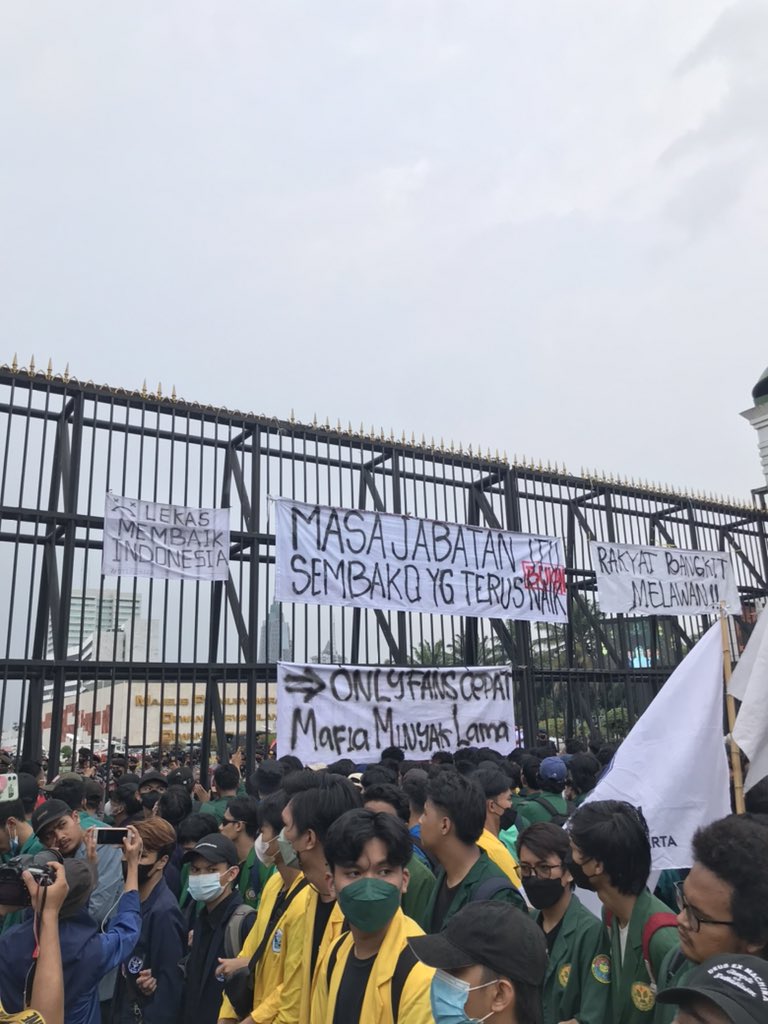 Dutauthis2's tweet photo. Gedung Dpr https://t.co/JmWtoOhVKe