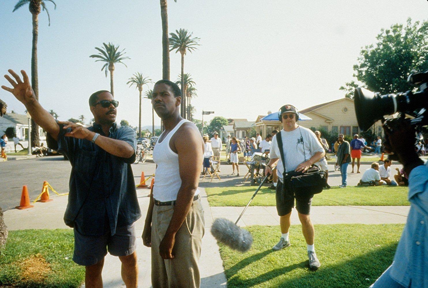 Happy bday to Carl Franklin, director of the classic 90 s noirs DEVIL IN A BLUE DRESS, and ONE FALSE MOVE 
