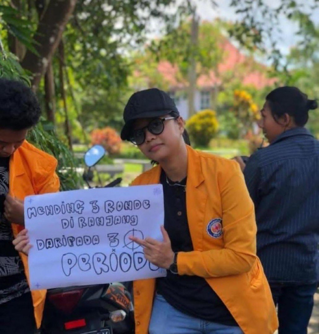 unmagnetism's tweet photo. analoginya knp soal selangkangan gini ya? https://t.co/ftW7wUHr9d