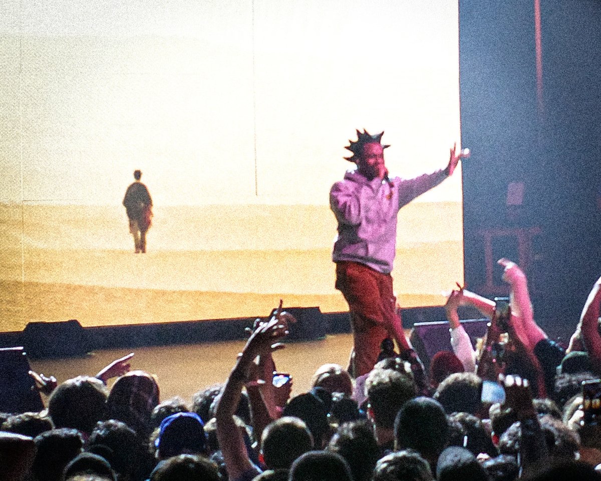 cyppy_cup's tweet photo. Denzel brought a hype show from an introspective album #denzelcurry #thewarfield #warfield https://t.co/N9UPeAEDw6