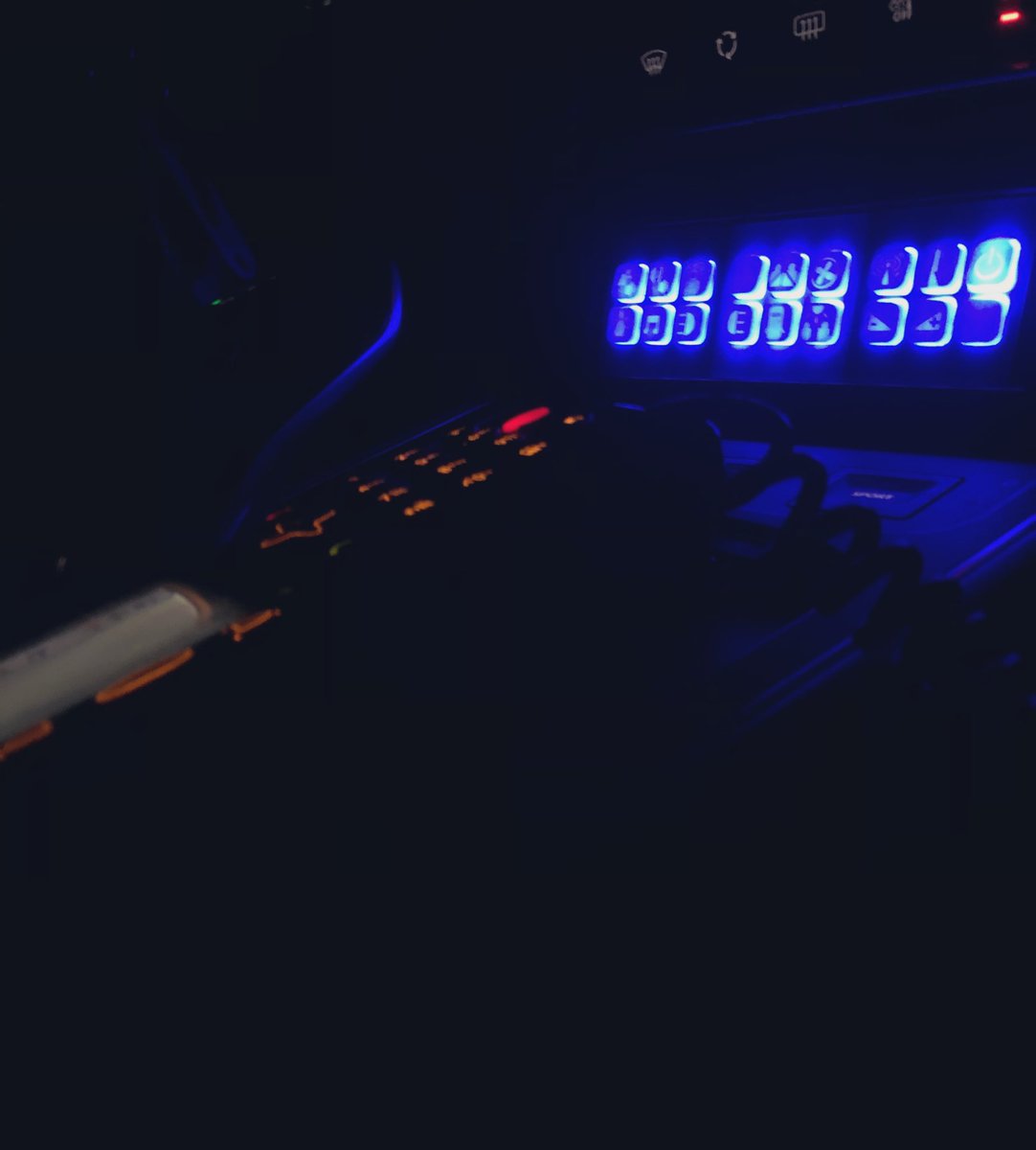 acpol_cnp's tweet photo. ¿Y esta semana qué toca?  Uff. No sé lo que pasará en los próximos quince segundos pero sí sé que me voy a desvivir por lo que quiero ser. 

#AcpolEB #XXXIX #Z #CNP https://t.co/i7hHvNsPWd