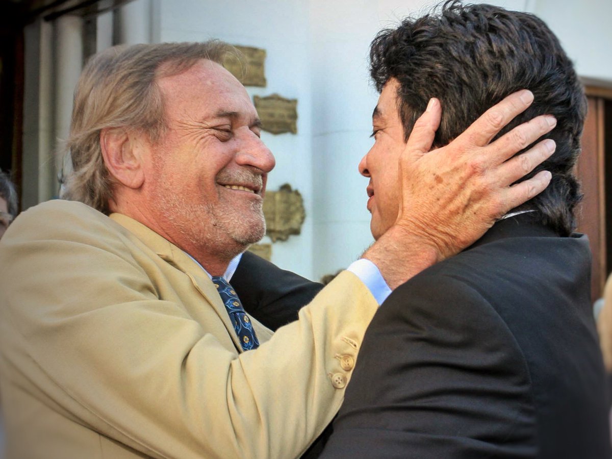 Mi compañero, mi amigo, mi hermano, Alberto Balestrini.
Fuiste, sos y seguirás siendo mi mayor guía en la militancia.
La Matanza te lleva en sus entrañas y hoy te recordamos con emoción y el compromiso de mantener viva tu memoria con ideas y proyectos.
Te extraño. Hasta siempre.