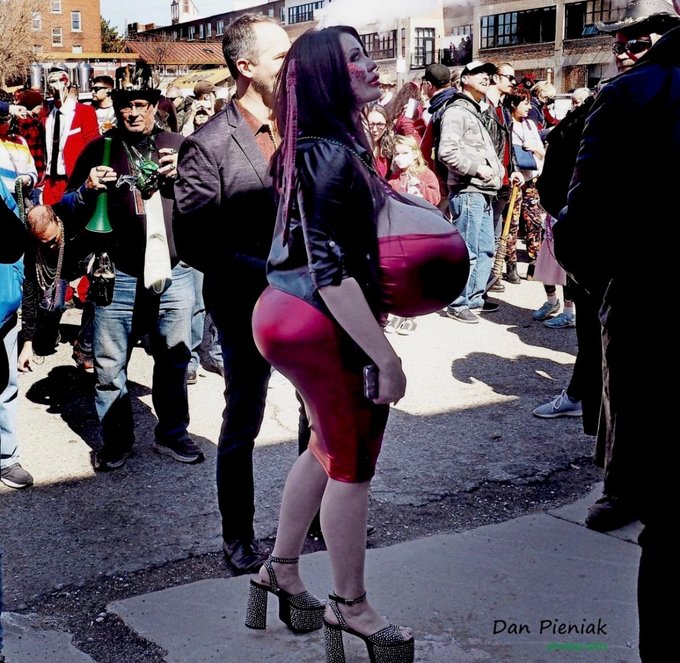 Thank you Dan Pieniak photos for the great shot.  Waiting for beads to drop at Nain Rouge in Detroit