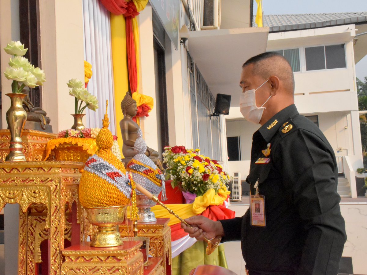24thmilitary_pr's tweet photo. “มทบ.24 พร้อมใจสืบสานประเพณีไทย สรงน้ำพระ เพื่อความเป็นสิริมงคล เนื่องในเทศกาลสงกรานต์ ประจำปี 2565”

#สงกรานต์วิถีใหม่
#สงกรานต์ new normal
#มณฑลทหารบกที่24
#กองทัพภาคที่2
#กองทัพบก https://t.co/XsM8Rx4H80