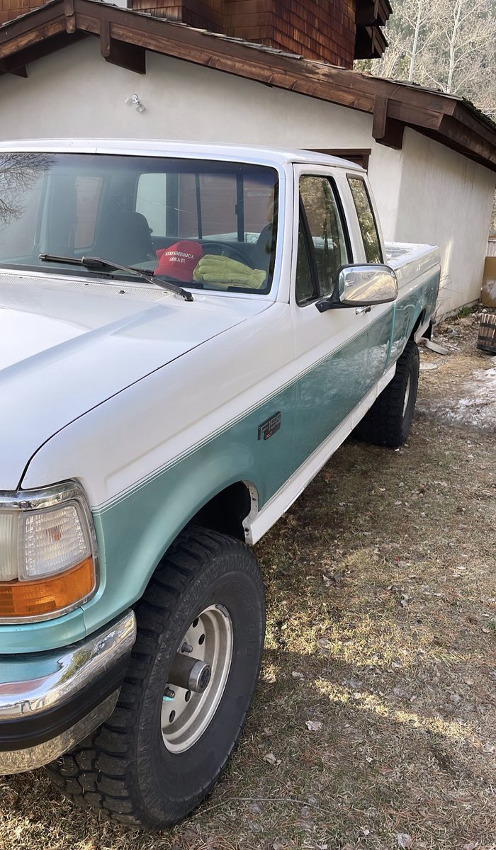 JesseMspence88's tweet photo. Love my 95 f150🇺🇸 https://t.co/TKuXVNtXBY