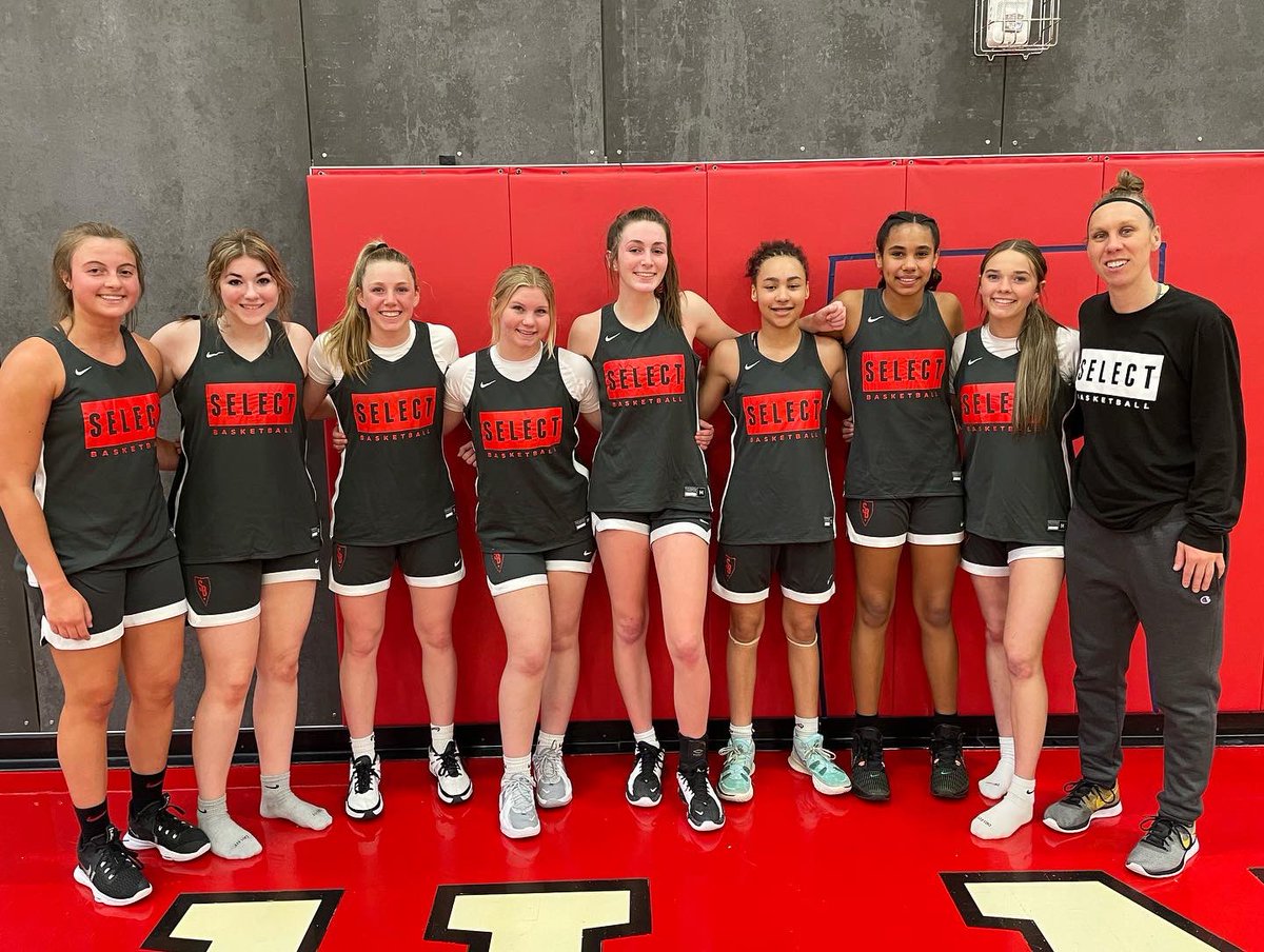 JennaBolstad's tweet photo. Week 1 of Spring AAU is in the books for #SelectRed here in Seattle. Went 3-1 on the weekend; including a 3 pointer at the buzzer to win by 1 in one game!
Back at it in CA at the Elite is Earned in 2 weeks! https://t.co/ZykjQTiS9k