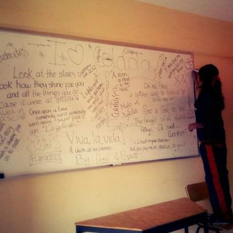 itzel_psd's tweet photo. Hace 9 años en la prepa / Hace una semana 🥺👽 https://t.co/Z0QtaNsVWY
