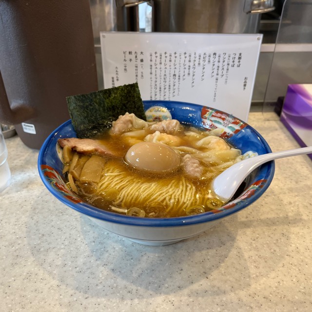 w_atermelonchan's tweet photo. ミックスワンタンメン+たまご at 支那そば たんたん亭

初訪問。
ミックスワンタンメン ¥1,300
たまご ¥100

10時50分時点で、先��ち... #毎日がラーメン https://t.co/QZ8mZH8OyR https://t.co/KRasLvgNOl