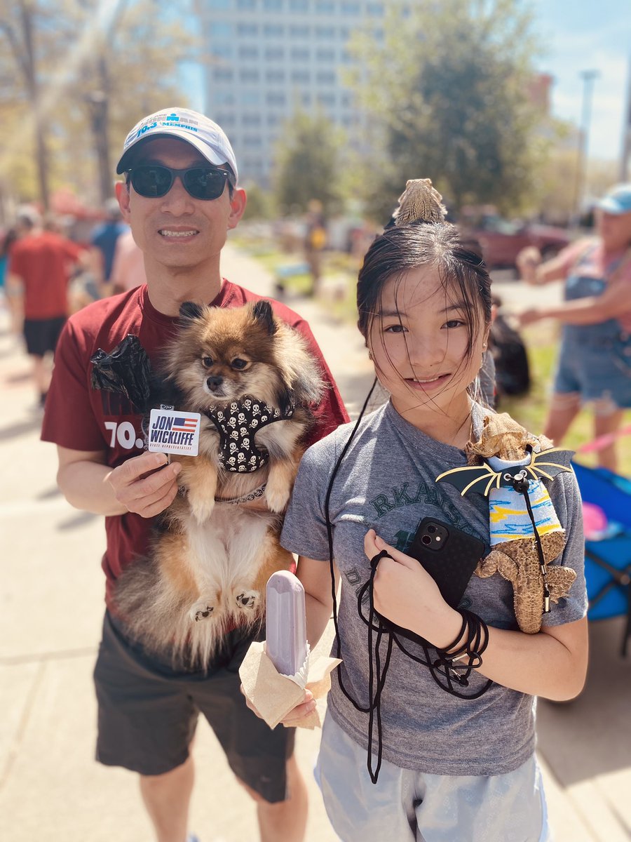 Loved seeing all the happy faces and sweet dogs today at the Barkus on Main parade 🎉                          @GabeHolmstrom <a href="/DowntownLR/">Downtown Little Rock</a>