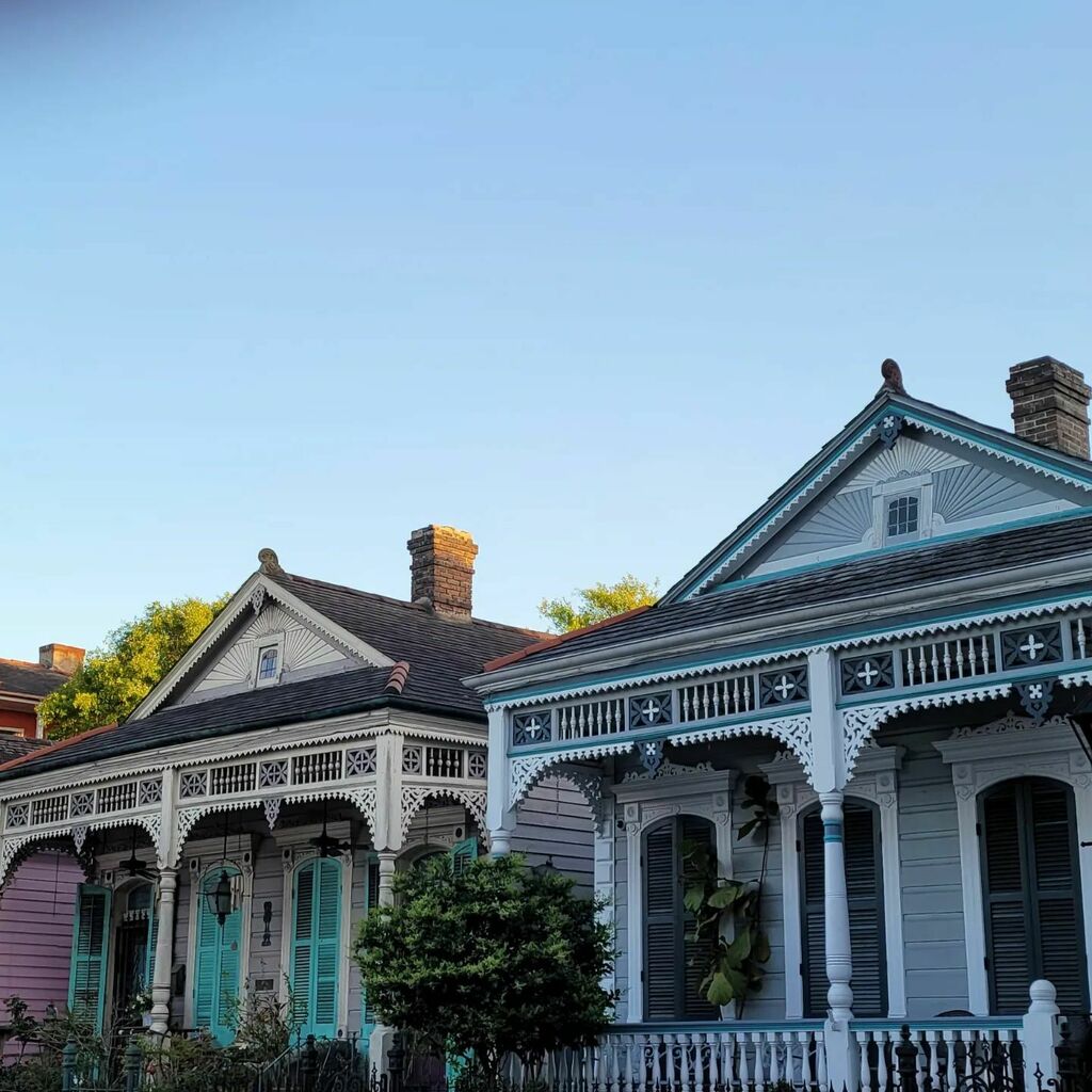 tourguidethomas's tweet photo. My two favorite Eastlake Victorians in the Frech Quarter on a beautiful Spring evening!
#MyWalkToWork #FrenchQuarter #NOLALife https://t.co/DrLIaePdbt https://t.co/nDdmgsAbvL