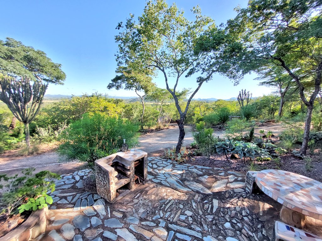 umzamocapital's tweet photo. Musangano Lodge at the 236km peg on the Harare-Mutare road in Odzi, Zimbabwe
#VisitOdzi #Manicaland #VisitZimbabwe #TouriZim #TravelZimbabwe #VisitManicaland #Odzi #Zimbabwe https://t.co/5VXxinI544