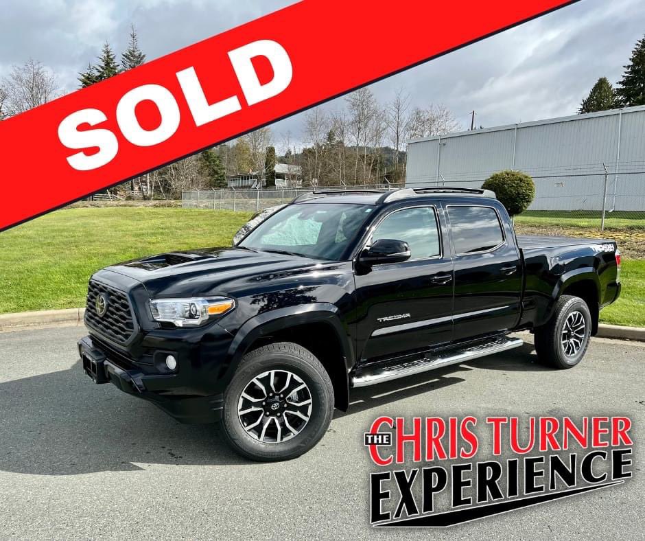 CT_Experience's tweet photo. 🚨 Great news for Christen... his truck arrived and he quickly came to pick-it up ✅

Congratulations on your new 2022 #Toyota #Tacoma TRD Sport Premium 🔥

#NewToyota
#NewVehiclealberni
#Toyota
#ToyotaTacoma
#TacomaSport
#NewTruck
#NewTacoma
#NewToyota

https://t.co/2bRHMEjhXC https://t.co/IW2TrDtDye